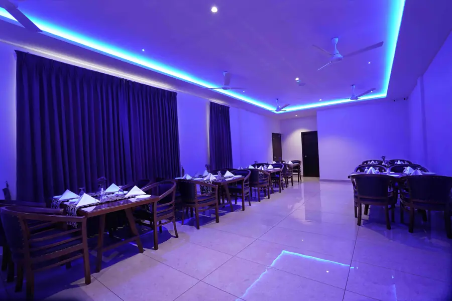 The restaurant in the evening